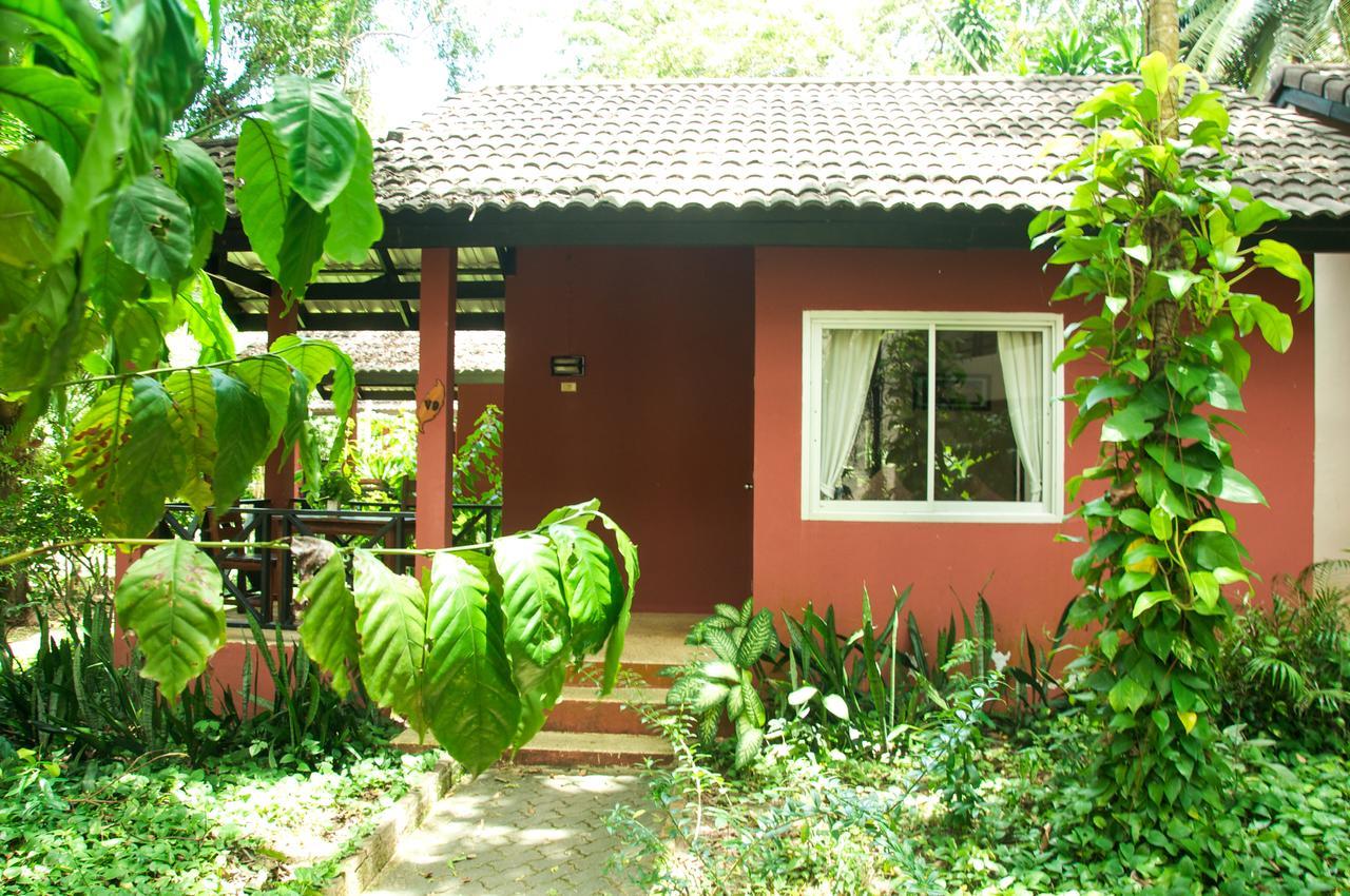 فندق Baan Chumphon Pathio المظهر الخارجي الصورة